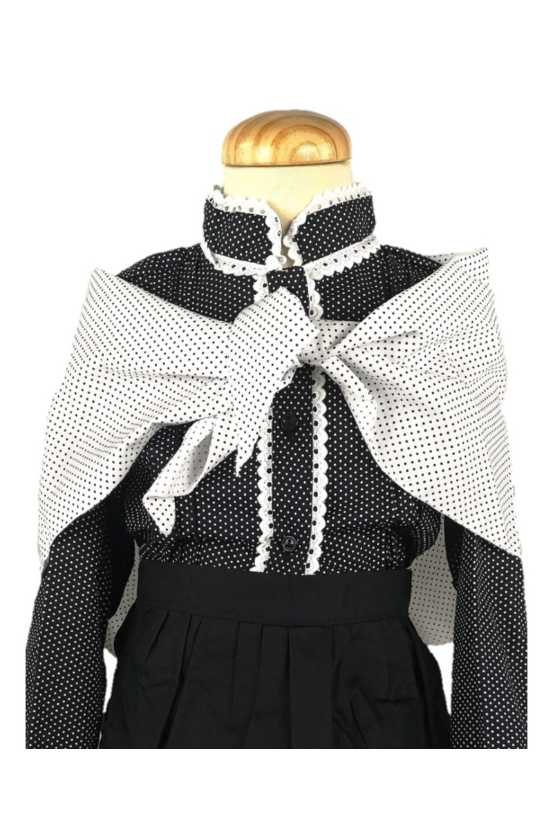 Pañuelo Blanco con Motas Negras